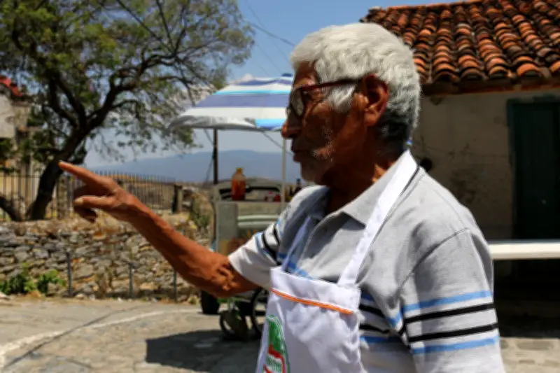 Jóvenes de Huixtac cargan cactus en Semana Santa como penitencia ancestral