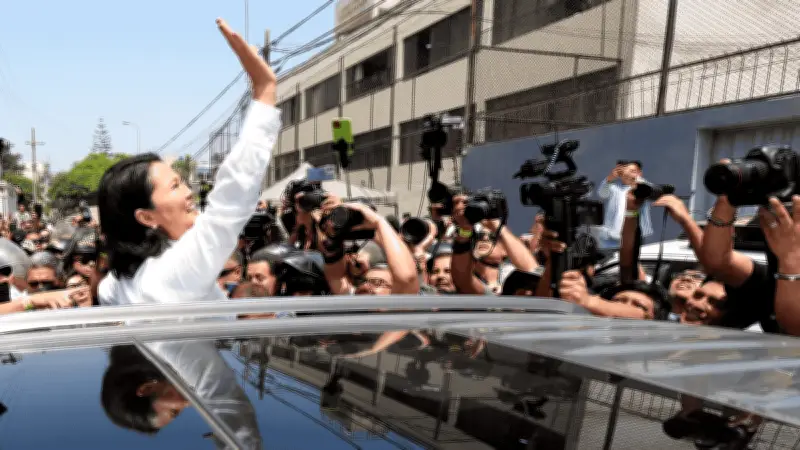 Keiko Fujimori celebra triunfo preliminar en Perú y arremete contra la izquierda