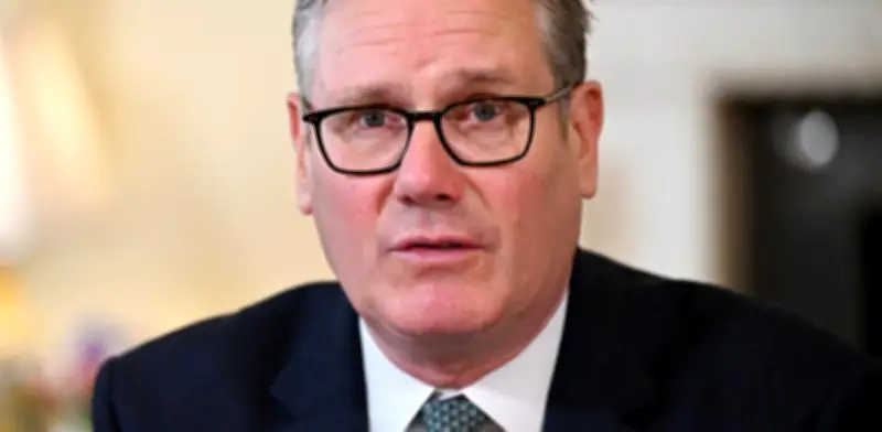 Keir Starmer enfrenta presión para renunciar por escándalo de nombramiento vinculado a Epstein