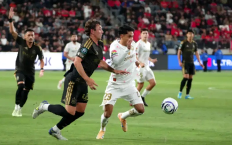 LAFC vence 2-1 a Toluca en la ida de semifinales de la Concachampions