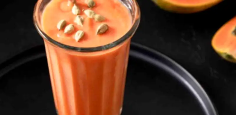 Licuado de papaya con avena: el secreto matutino para desinflamar el abdomen naturalmente