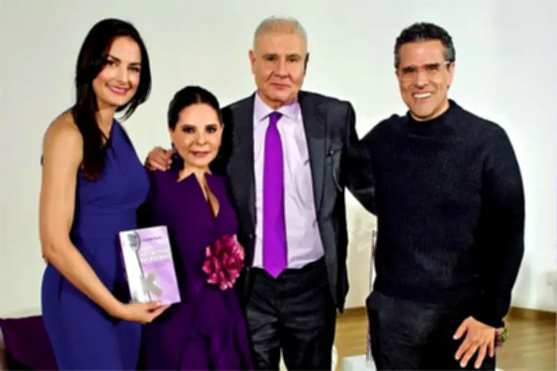 Loretta Valle presenta libro 'Relación de Riesgo' sobre violencia en el noviazgo