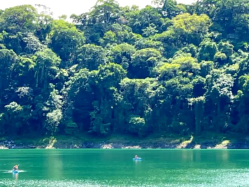 Los lagos, centinelas del cambio climático: indicadores y efectos