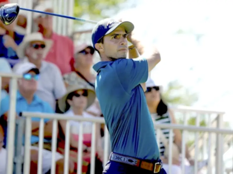 Álvaro Ortiz brilla en el Korn Ferry Tour con destacada actuación en Florida