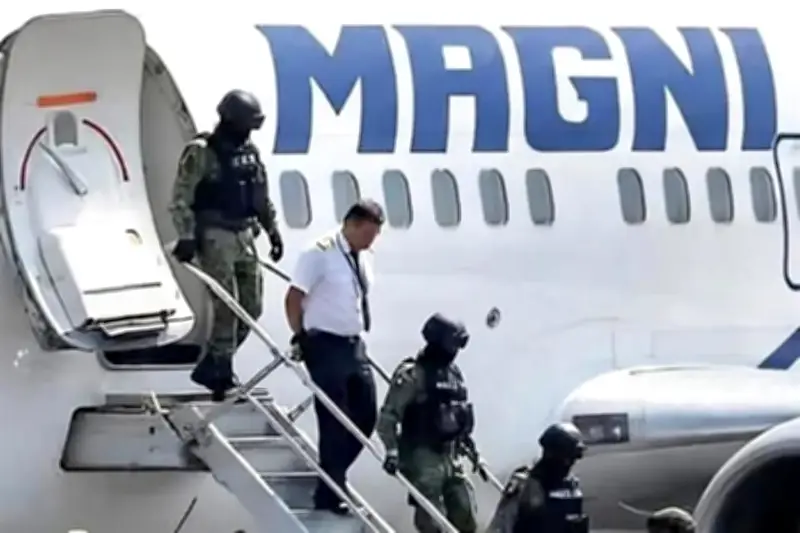 Magnicharters suspende operaciones de forma abrupta, dejando pasajeros varados