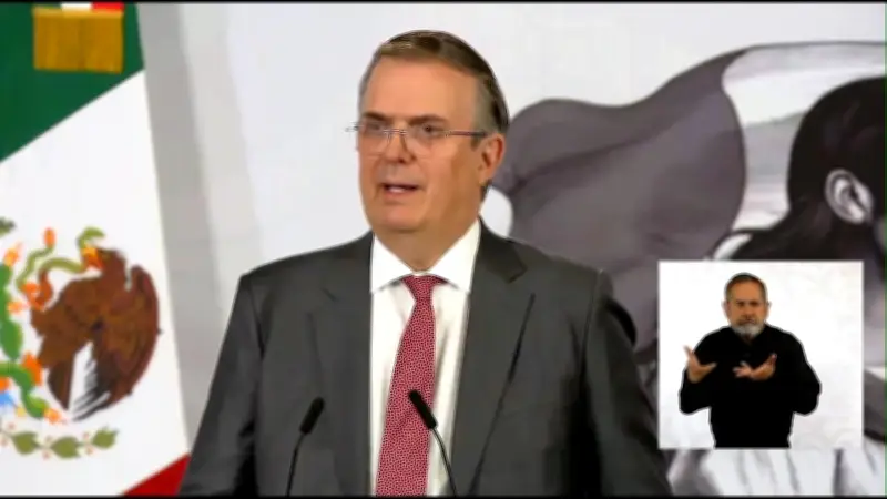 Marcelo Ebrard niega abuso de poder por residencia de su hijo en embajada mexicana