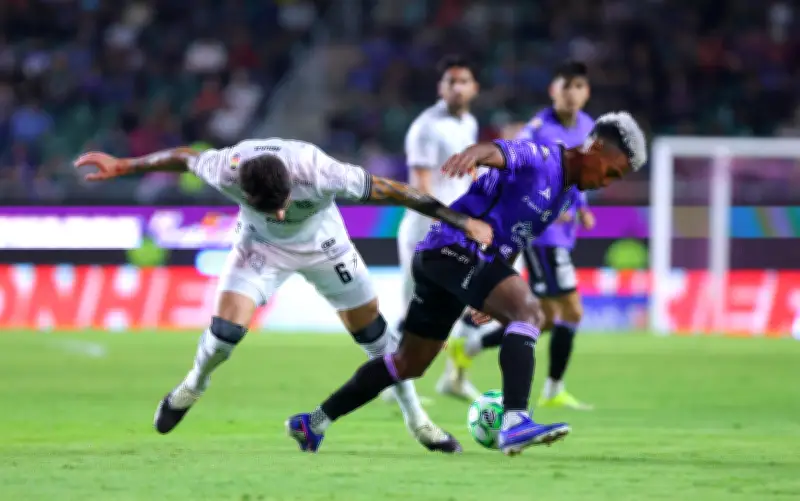 Mazatlán y Querétaro empatan 1-1 en Liga MX con goles de penalti