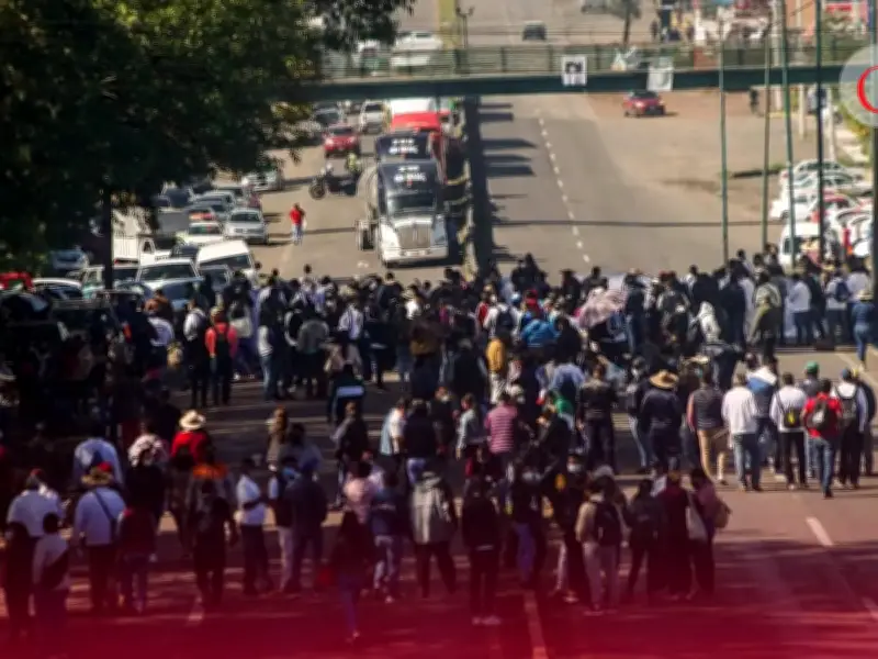 Megabloqueo de transportistas paraliza carreteras clave este lunes 6 de abril 2026