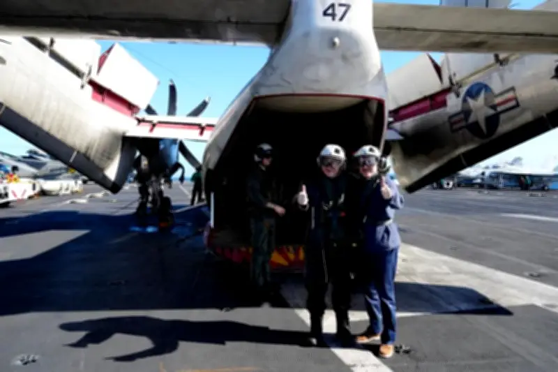 Milei participa en ejercicio militar con EU en portaaviones