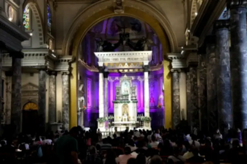 Miles de fieles realizan la visita a los Siete Templos en Monterrey este Jueves Santo