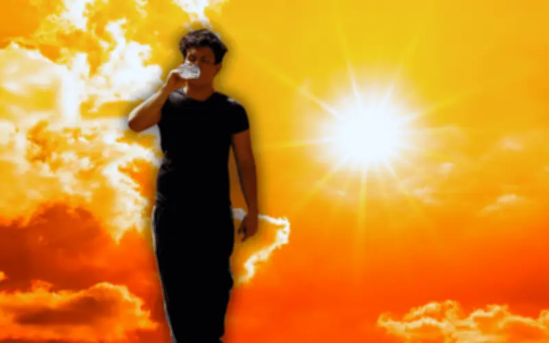 Mito del agua helada: ¿A qué temperatura hidrata mejor durante las olas de calor en Jalisco?