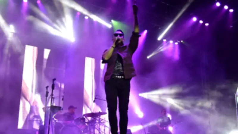 Moenia anuncia histórico concierto en el Palacio de los Deportes para 2026