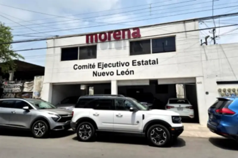 Morenistas se reúnen con delegado estatal del partido en CDMX