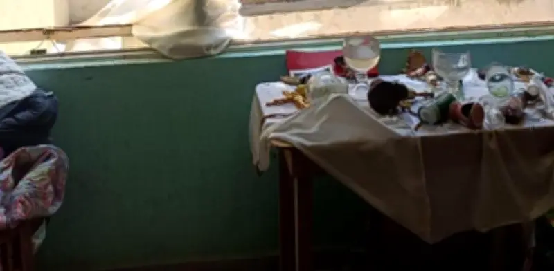 Mujer pierde mano por explosión al prender veladora en CDMX