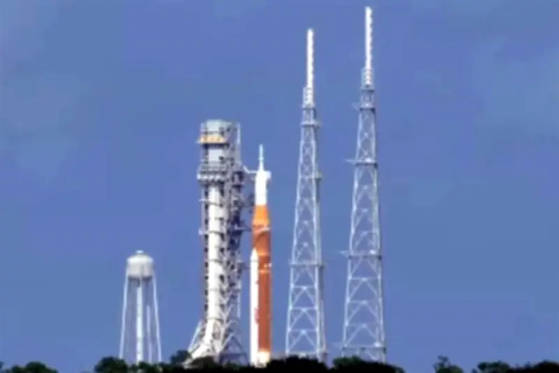 NASA lanza misión Artemis II con astronautas hacia la Luna en 2024