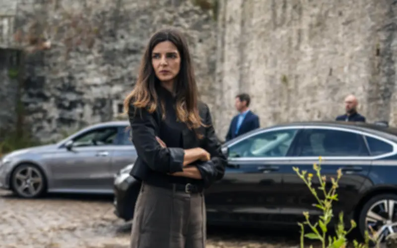 Netflix estrena tres series imperdibles este fin de semana: Clanes, Sabuesos y Mar de fondo