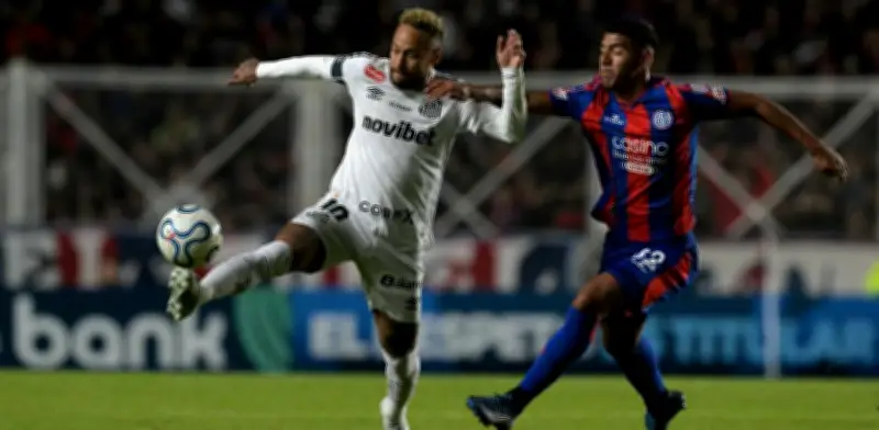 Neymar regresa a Argentina tras 11 años en empate de San Lorenzo y Santos