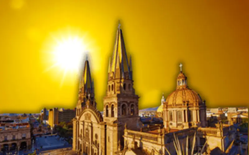 Ola de calor en Guadalajara: Temperaturas rozarán los 34°C este miércoles
