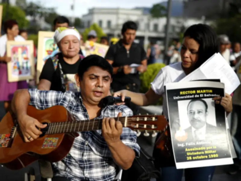 ONG denuncia 512 muertes en cárceles de El Salvador bajo régimen de excepción