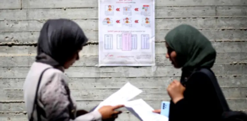 Palestinos votan en Cisjordania y Gaza en primeras elecciones desde la guerra