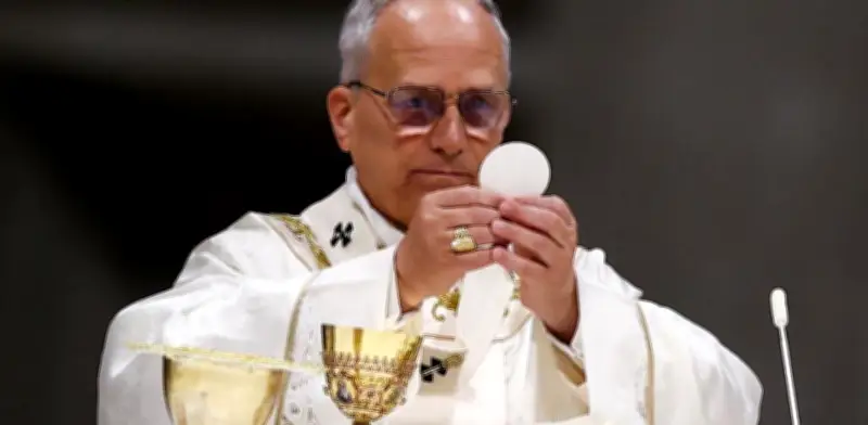 Papa León XIV en Vigilia Pascual: Llama a combatir indiferencia ante guerras globales