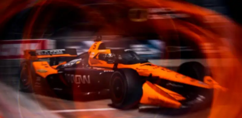 Pato O'Ward se acerca a la pole; califica segundo en IndyCar Long Beach