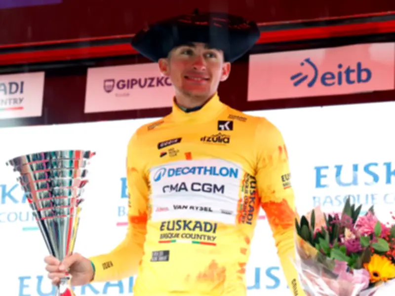 Paul Seixas domina la Itzulia 2026: triunfo total del joven francés en el País Vasco