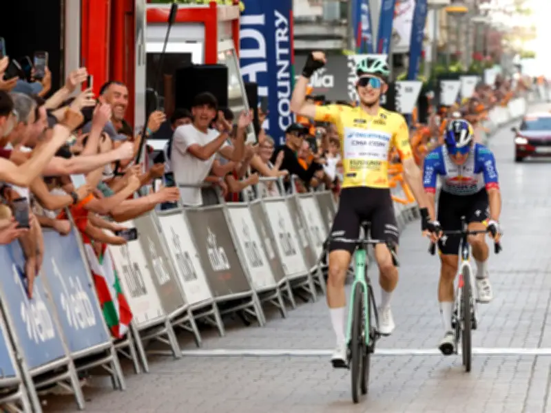 Paul Seixas domina la Itzulia Basque 2026 con su tercera victoria y liderato general