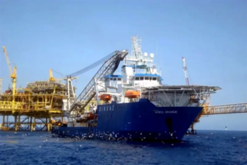 Pemex Admite Megafuga en el Golfo de México y Cesan a Tres Funcionarios