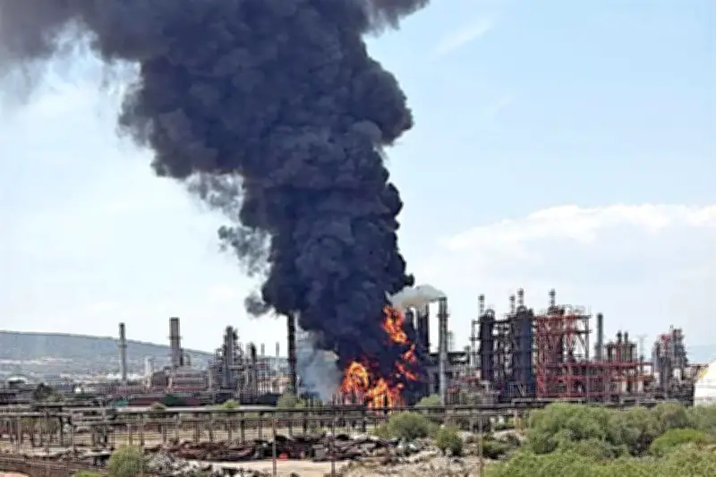 Pemex niega incendio en refinería de Tula, contradice reportes de testigos