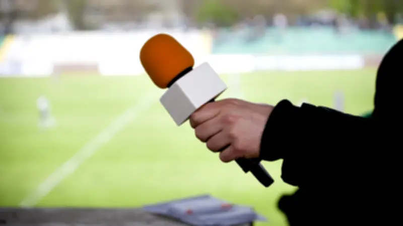 Periodistas mexicanos permanecen detenidos en Sudáfrica; SRE ofrece apoyo legal integral