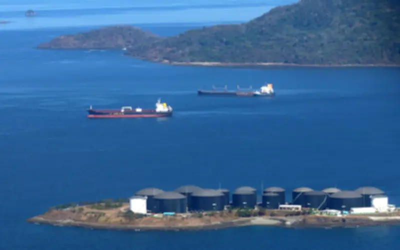 Petróleo WTI supera los 111 dólares tras amenazas de Trump contra Irán