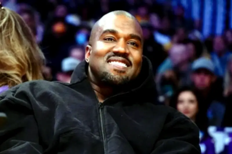 Piden retirar a Kanye West de festival en Londres por polémicas declaraciones