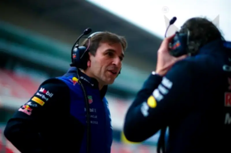 Pierre Wache en la cuerda floja: Red Bull evalúa su continuidad en el equipo