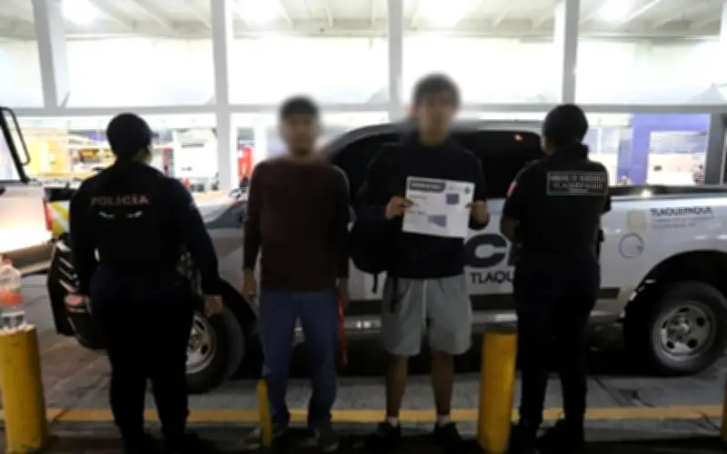 Policías de Tlaquepaque Resguardan a Adolescente Michoacano en Central Camionera