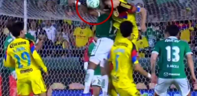 Polémico penal para América ante León desata debate en redes sociales