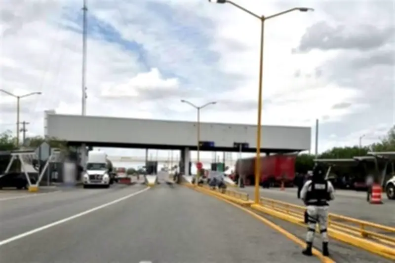 Productores Agrícolas Mantienen Bloqueos en Carreteras Exigiendo Apoyos Gubernamentales