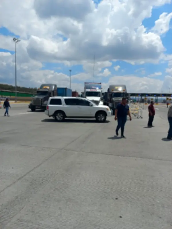 Productores de Tamaulipas bloquean carreteras por segundo día exigiendo apoyos al campo