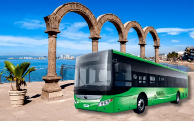 Puerto Vallarta estrena camiones 100% eléctricos con tarifa de 5 pesos para estudiantes