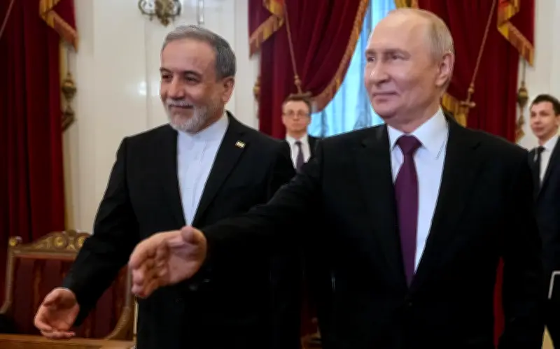 Putín elogia resistencia de Irán; ministro evalúa retomar negociaciones con EU