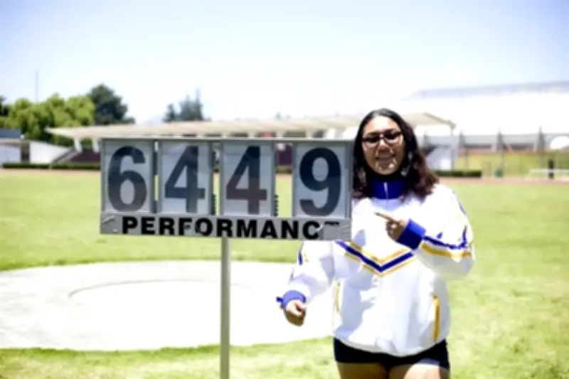 Récord y oro en Nacionales Universitarios 2025