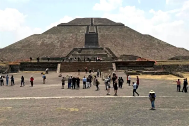 Reabre Teotihuacán entre tensiones por pandemia