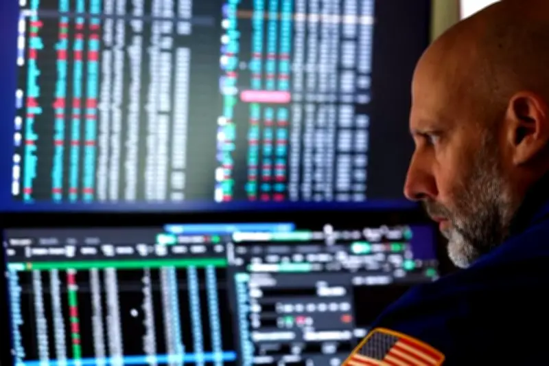 Reapertura del Estrecho de Ormuz Impulsa Mercados de EU y México