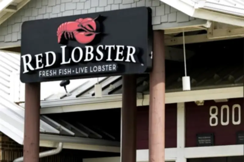 Red Lobster planea regresar a su menú clásico tras declararse en bancarrota