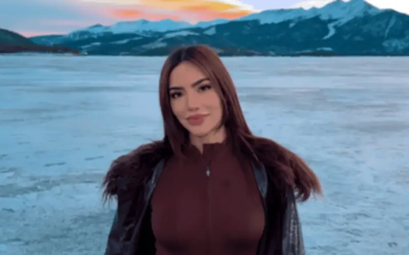 Redes sociales critican a Kimberly Loaiza por conflicto familiar sobre gastos médicos de su madre