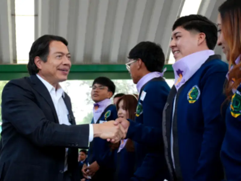 Registro a educación media superior sube 10% en 2026