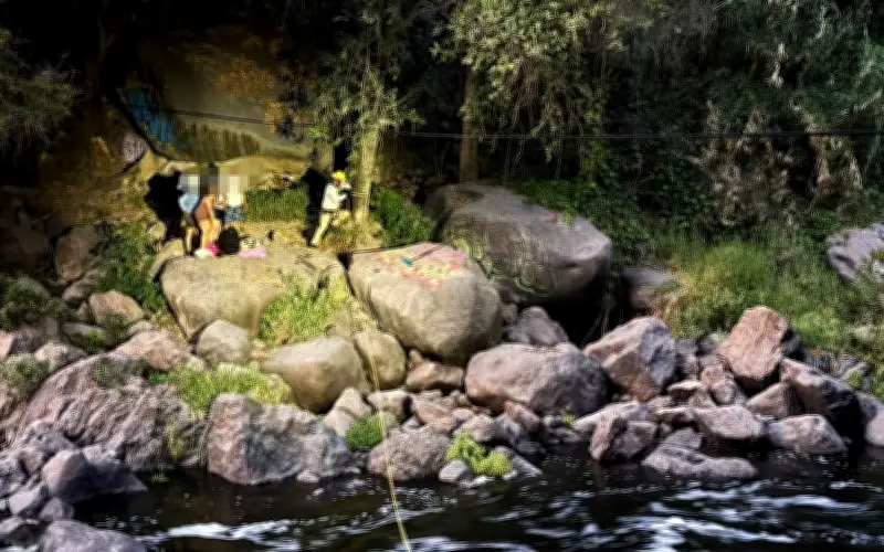 Rescate Exitoso en Tonalá: Cinco Personas Salvadas de Río Crecido en Jalisco