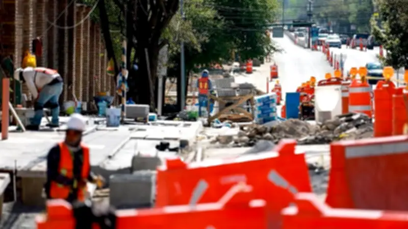 Retrasos en Obras de Alfonso Reyes en Monterrey Generan Preocupación Vecinal