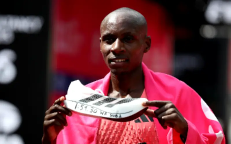 Sabastian Sawe: el primer humano en bajar de 2 horas en maratón oficial