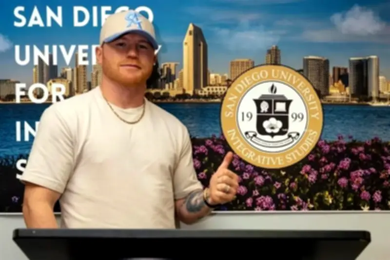 Saúl 'Canelo' Álvarez retoma sus estudios académicos mientras continúa su carrera boxística